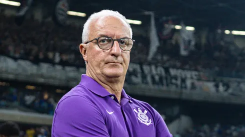 Dorival corre risco de demissão no Corinthians.