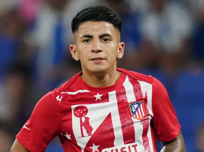 Barros cita interesse do Palmeiras em Thiago Almada