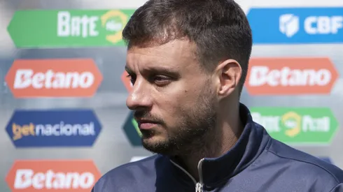 Anselmi em RB Bragantino x Botafogo pelo Brasileirão 2026. Foto: Anderson Romão/AGIF