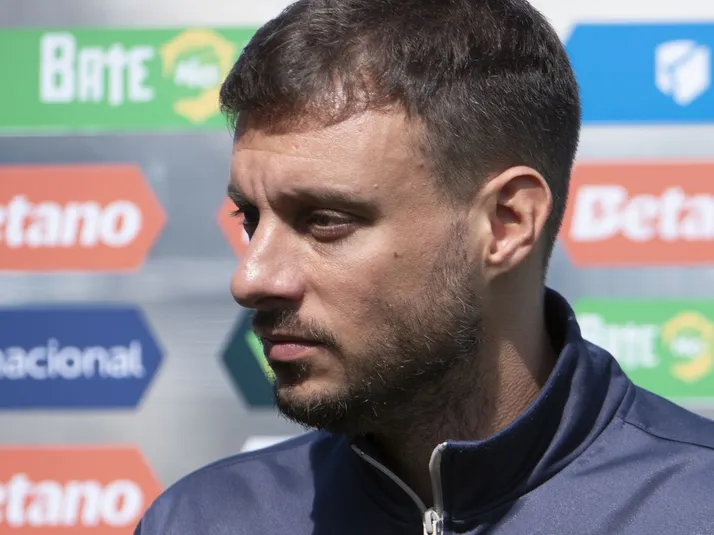 Anselmi enaltece elenco do Botafogo após vitória no Brasileirão