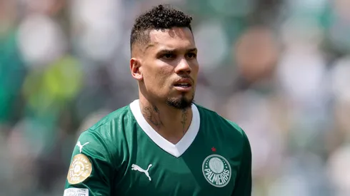 Paulinho #10, do Palmeiras, observa após a partida das oitavas de final da Copa do Mundo de Clubes da FIFA 2025 entre SE Palmeiras e Botafogo FR no Lincoln Financial Field, em 28 de junho de 2025, na Filadélfia, Pensilvânia. (Foto de Francois Nel/Getty Images)