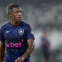 Palmeiras pode envolver troca com o Botafogo para fechar com Danilo