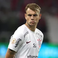 Torcida do Cruzeiro pede a contratação de Roger Guedes, do Al-Rayyan