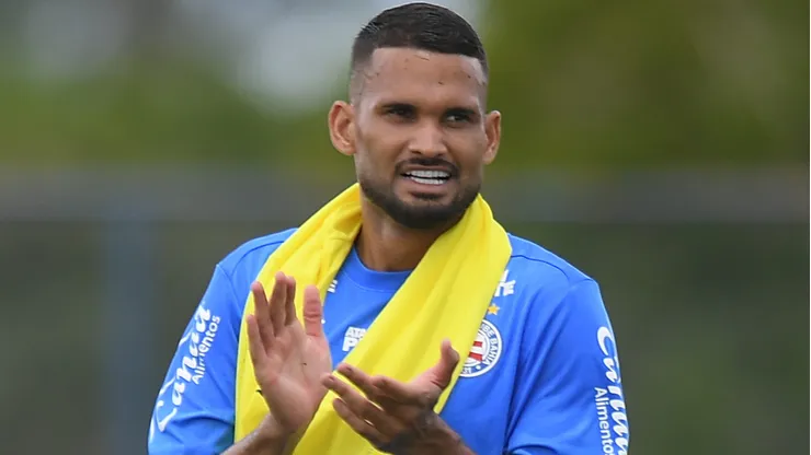 Willian José durante treinamento do Bahia.