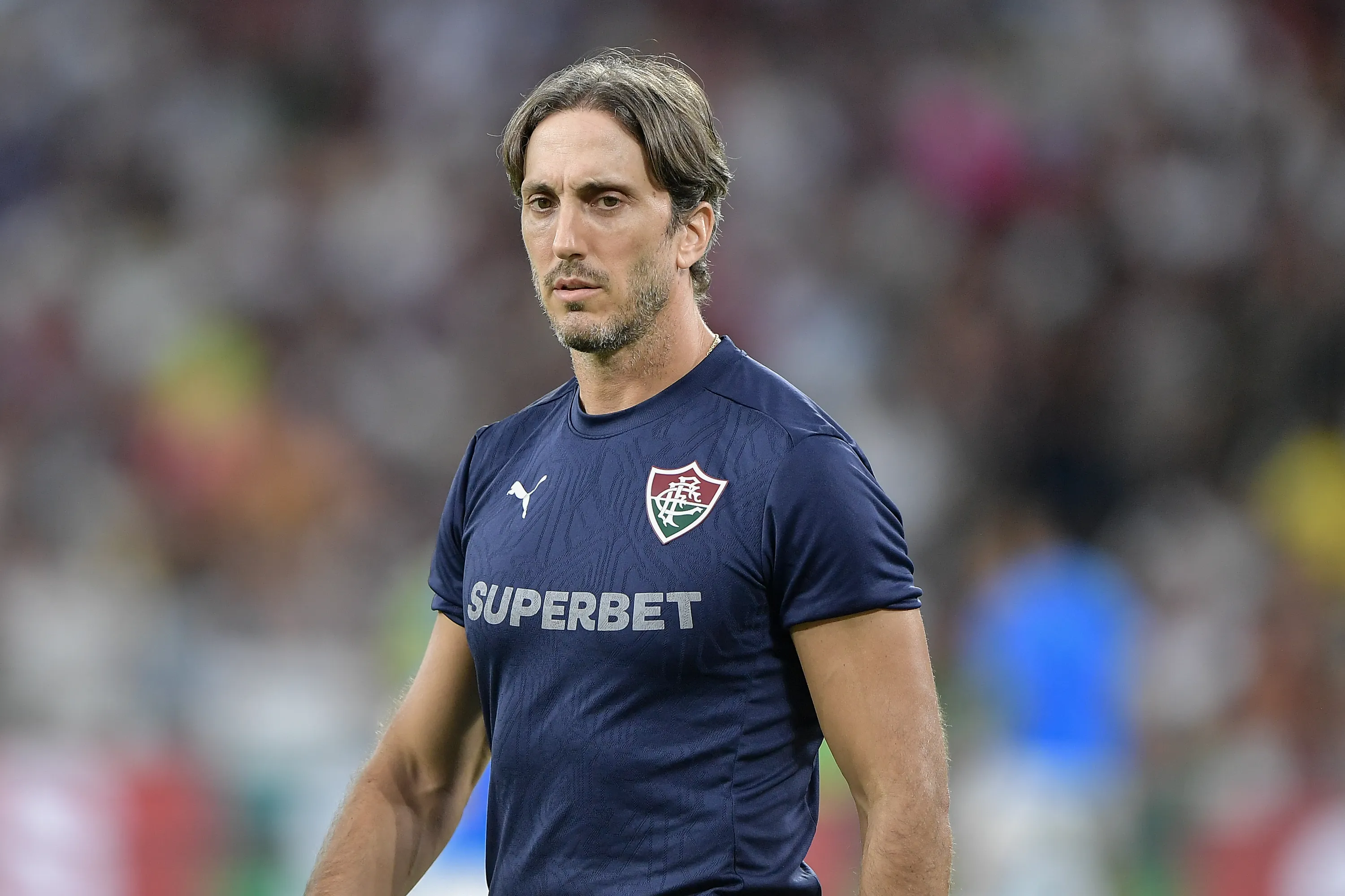 Zubeldia tecnico do Fluminense durante partida contra o Atletico-MG no estadio Maracana pelo campeonato Brasileiro A 2026. Foto: Thiago Ribeiro/AGIF