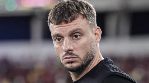 Anselmi durante confronto contra o Flamengo no Brasileirão de 2026.