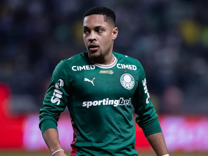 Palmeiras quer Vitor Roque 100% após a Data Fifa