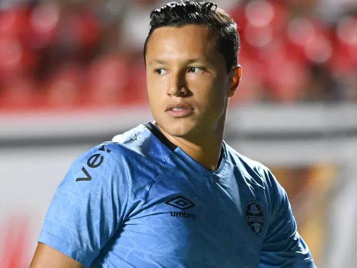 Marlon vai às redes sociais e publica mensagem emocionante