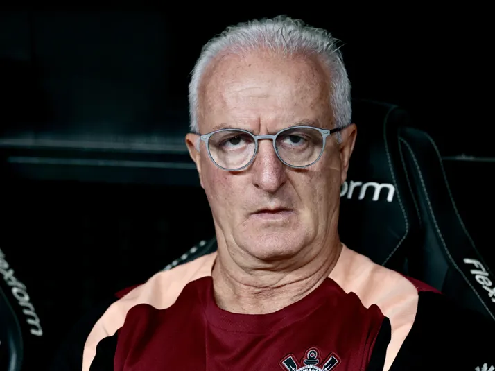 Corinthians tem um a mais, mas empata com o Flamengo