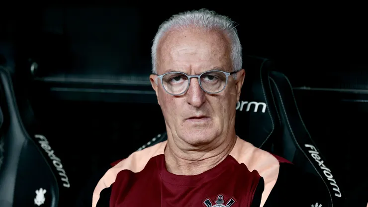Dorival Junior tecnico do Corinthians durante partida contra o Flamengo no estadio Arena Corinthians pelo campeonato Brasileiro A 2026. Foto: Marcello Zambrana/AGIF