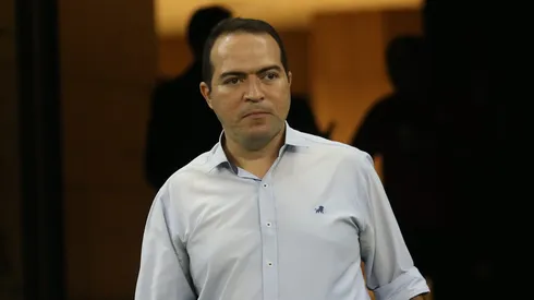Marcelo Paz criticou a arbitragem do confronto - Foto: Marlon Costa/AGIF.