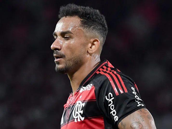 Danilo critica expulsão de Evertton Araújo em Corinthians x Flamengo