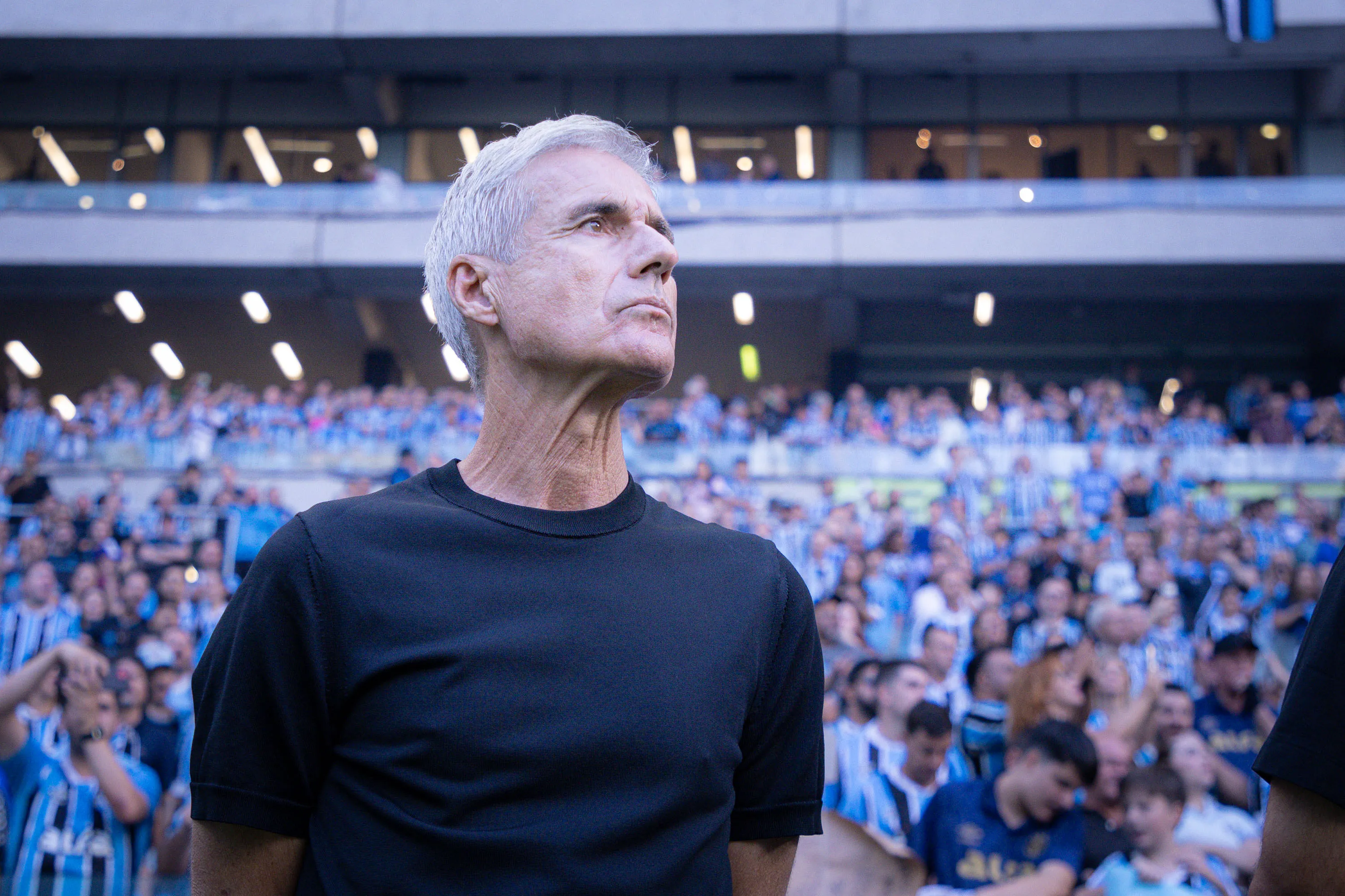 RS – PORTO ALEGRE – 01/03/2026 – GAUCHO 2026, GREMIO X INTERNACIONAL – Luis Castro tecnico do Gremio durante partida contra o Internacional no estadio Arena do Gremio pelo campeonato Gaucho 2026. Foto: Maxi Franzoi/AGIF