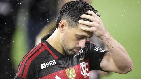 De Arrascaeta jogador do Flamengo lamenta derrota apos a partida contra o Lanús no estádio Maracanã pelo campeonato Recopa Sulamericana. Foto: Alexandre Loureiro/AGIF