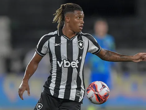 Danilo prega foco no Botafogo após papo com dirigente palmeirense