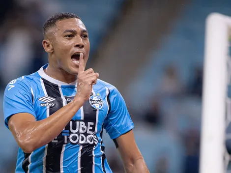 Carlos Vinícius vira destaque em Portugal