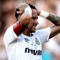 Neymar, do Santos, vira alvo de críticas na imprensa espanhola