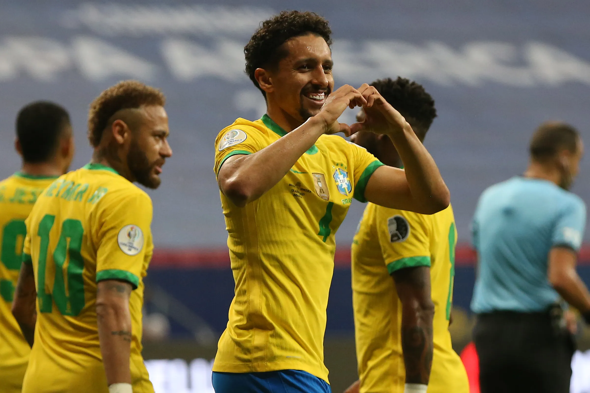 Marquinhos comemora gol marcado pelo Brasil em partida da Copa América 2021. (Photo by Buda Mendes/Getty Images)