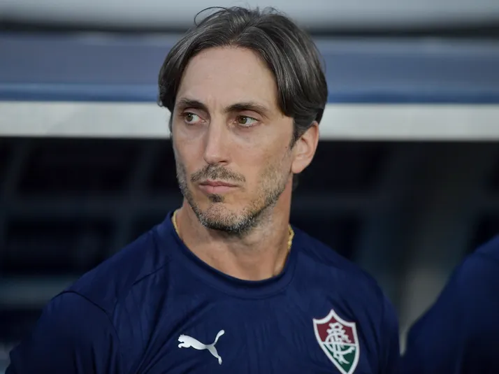 Zubeldía terá o retorno de Bernal no Fluminense diante do Corinthians