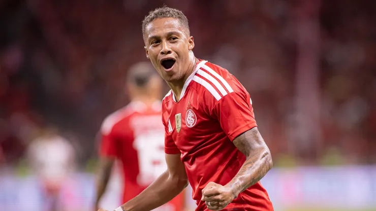 Vitinho, atacante do Internacional. Foto: Maxi Franzoi/AGIF