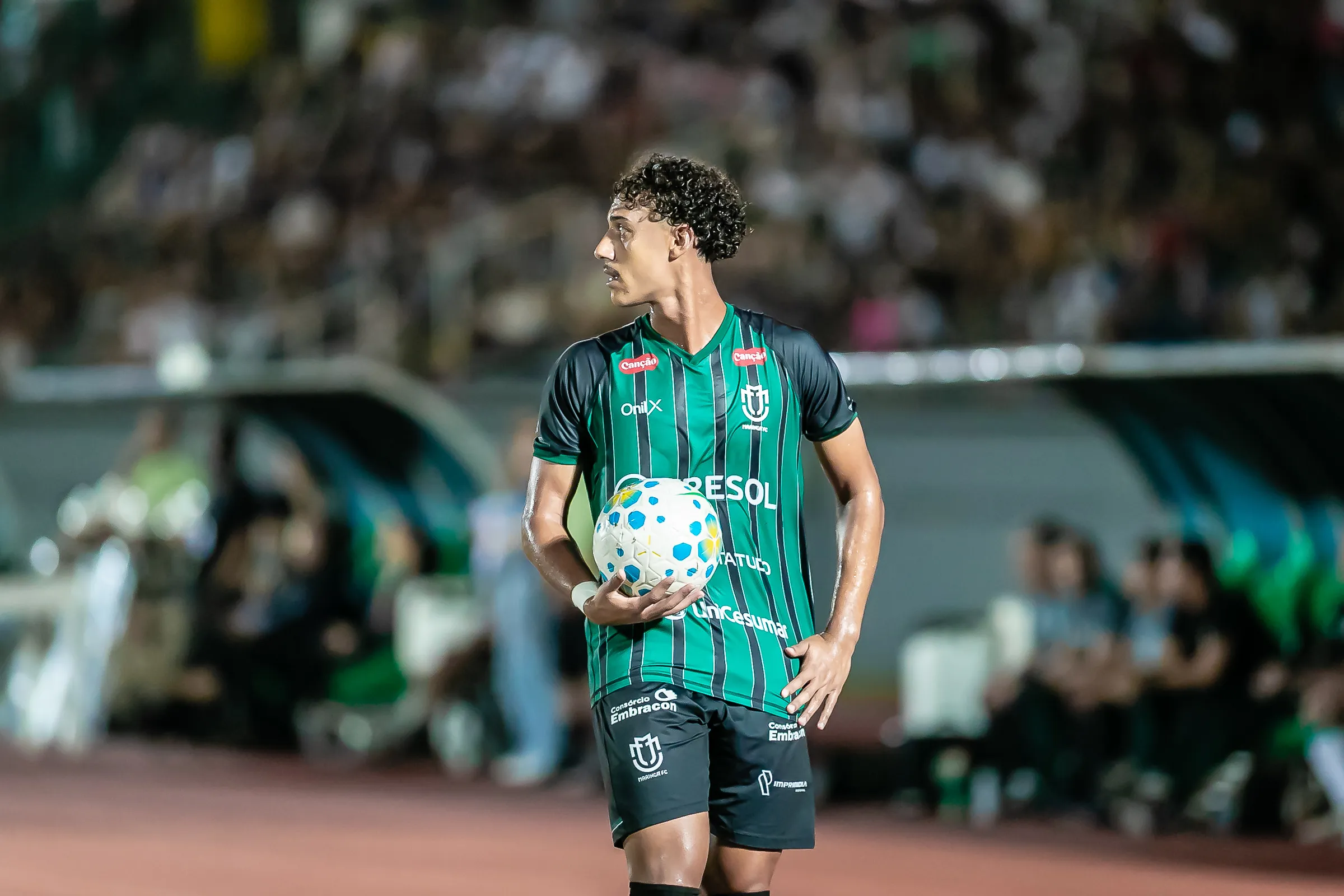 Thiago Rosa atuando no Maringá –  Foto: Fernando Teramatsu/AGIF