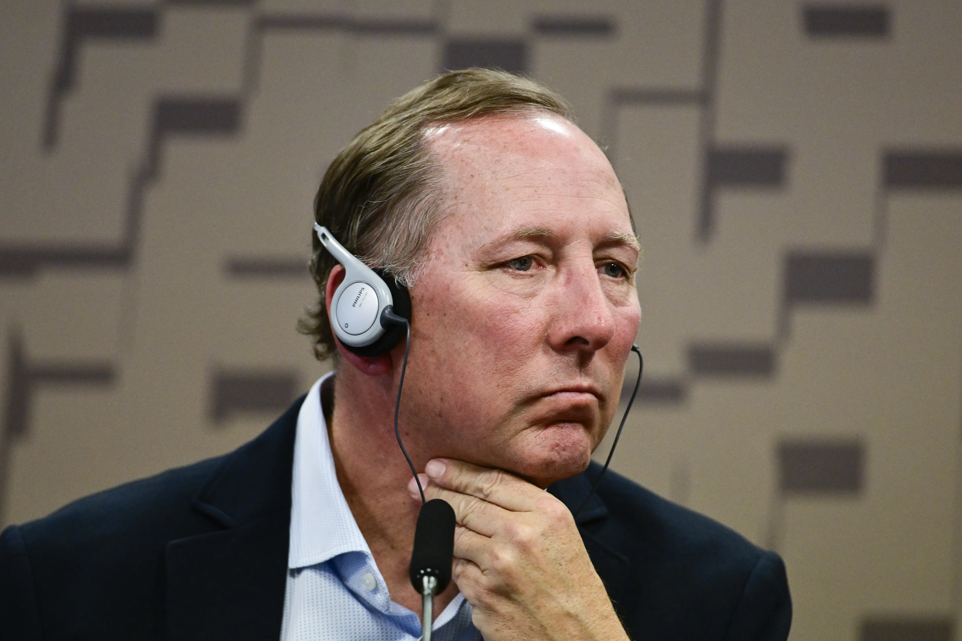 O Proprietario do Clube de Futebol do Botafogo, John Textor, durante a CPI do Senado das apostas esportivas realizada nesta segunda-feira, 22 de abril. Foto: Mateus Bonomi/AGIF