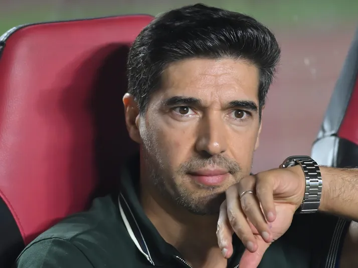 Abel Ferreira ‘obriga’ Palmeiras a pagar bônus ao PAOK