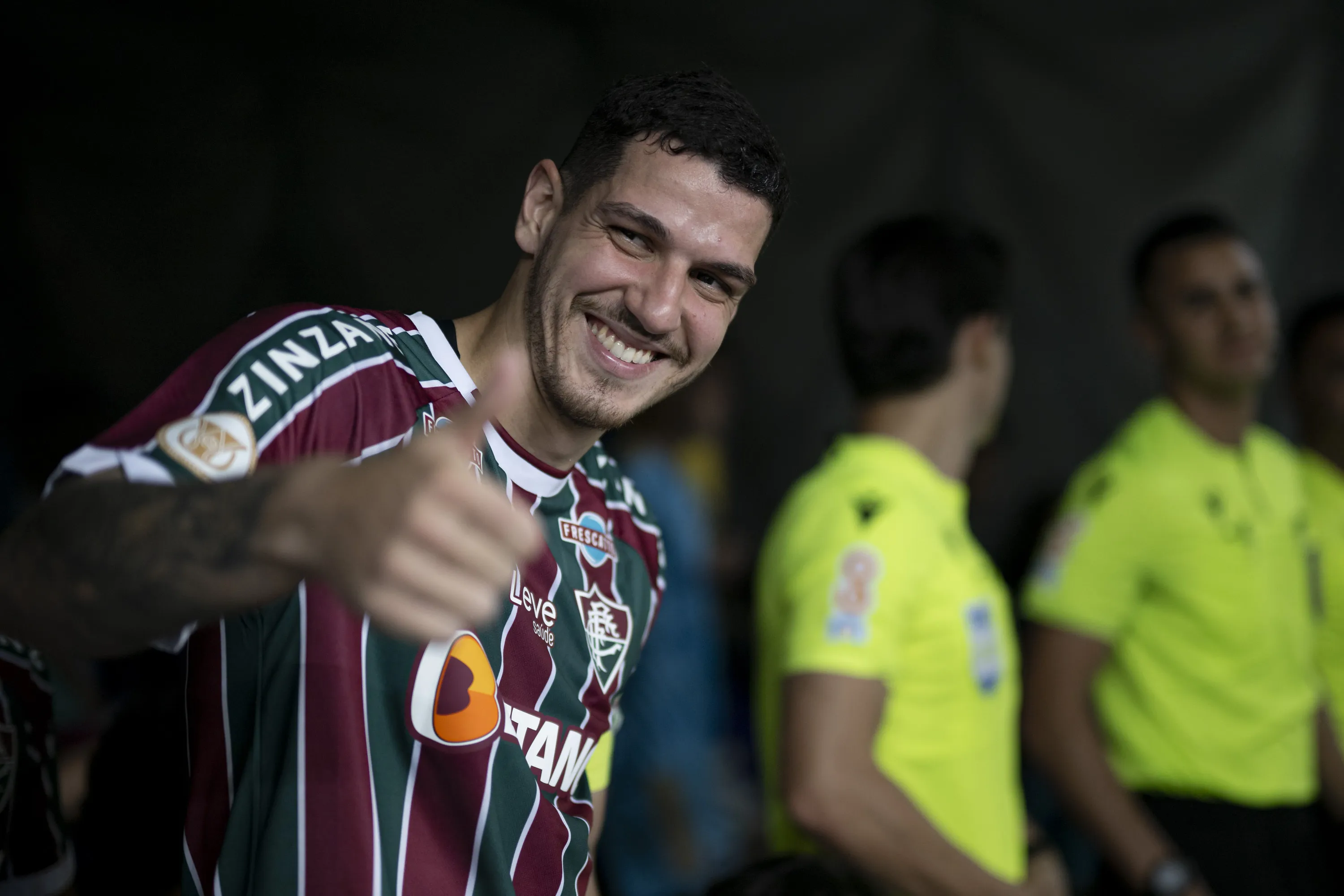 RJ – RIO DE JANEIRO – 20/09/2023 – BRASILEIRO A 2023, FLUMINENSE X CRUZEIRO – Nino jogador do Fluminense antes da partida contra o Cruzeiro no estadio Maracana pelo campeonato Brasileiro A 2023. Foto: Jorge Rodrigues/AGIF