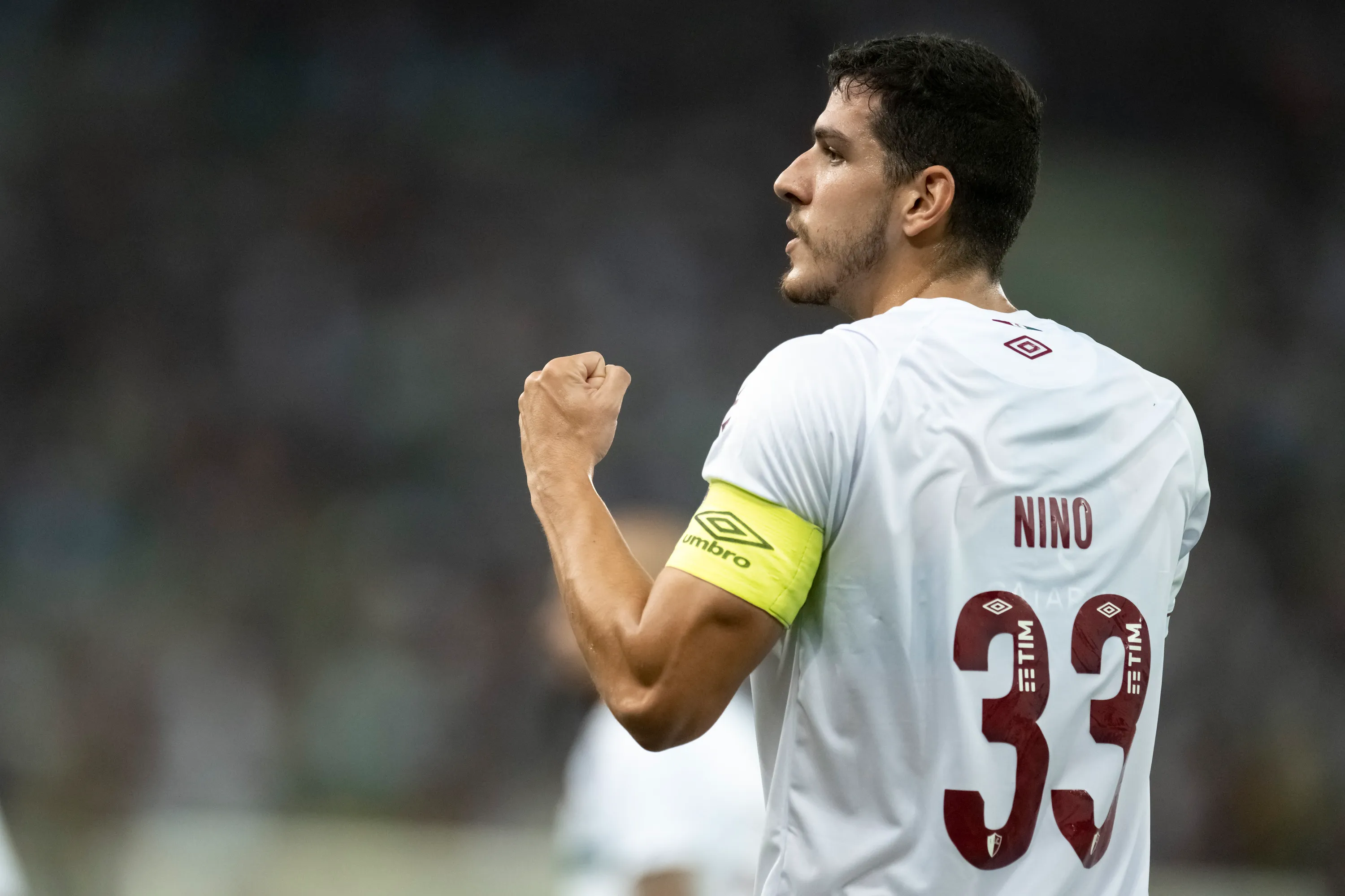 RJ – RIO DE JANEIRO – 12/04/2023 – COPA DO BRASIL 2023, FLUMINENSE X PAYSANDU – Nino jogador do Fluminense comemora seu gol durante partida contra o Paysandu no estadio Maracana pelo campeonato Copa do Brasil 2023. Foto: Jorge Rodrigues/AGIF