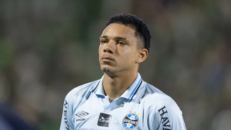 Viery jogador do Gremio durante partida contra o Chapecoense no estadio Arena Conda pelo campeonato [COMPETICAO].