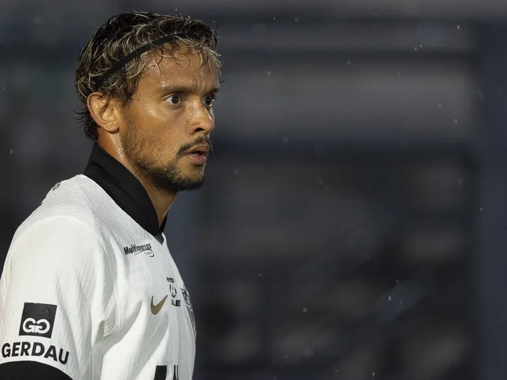 Atlético-MG nega propostas para negociar Gustavo Scarpa