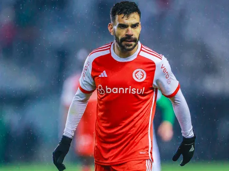 Internacional volta atrás e descarta negociar Bruno Henrique após aval de Pezzolano