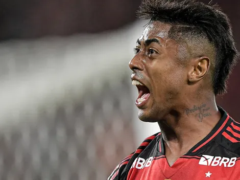 Torcida do Flamengo critica renovação de Bruno Henrique