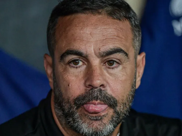 Artur Jorge liga alerta sobre o lado mental do Cruzeiro