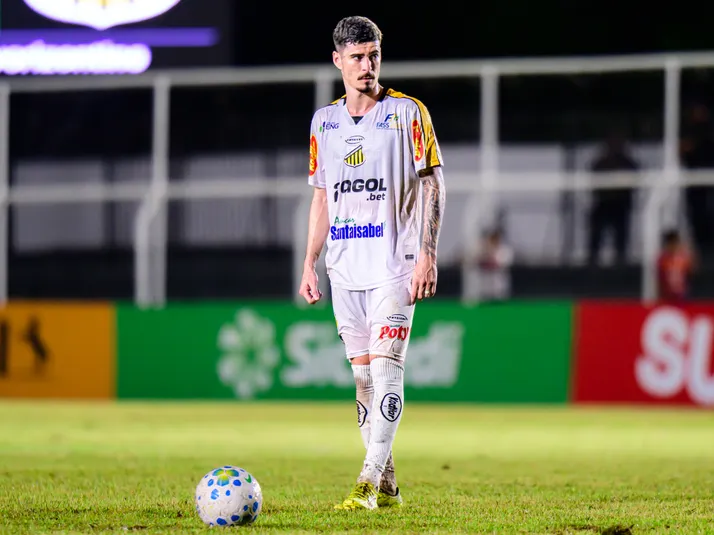 Leila só aceita saída em definitivo de Rômulo do Palmeiras ao Fluminense