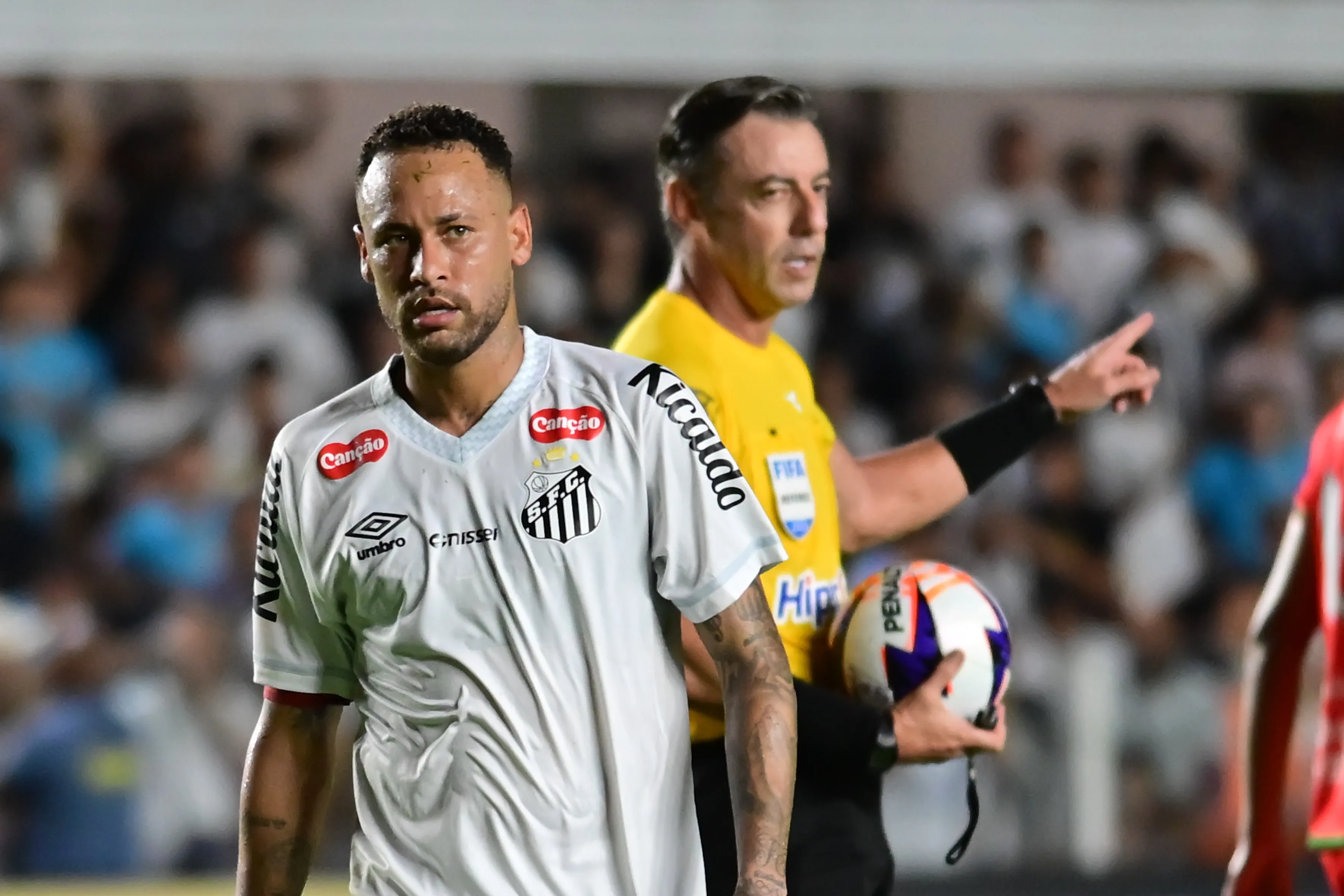 SP – SANTOS – 15/02/2026 – PAULISTA 2026, SANTOS X VELO CLUBE – Neymar Jr. jogador do Santos durante partida contra o Velo Clube no estadio Vila Belmiro pelo campeonato Paulista 2026. Foto: Jota Erre/AGIF