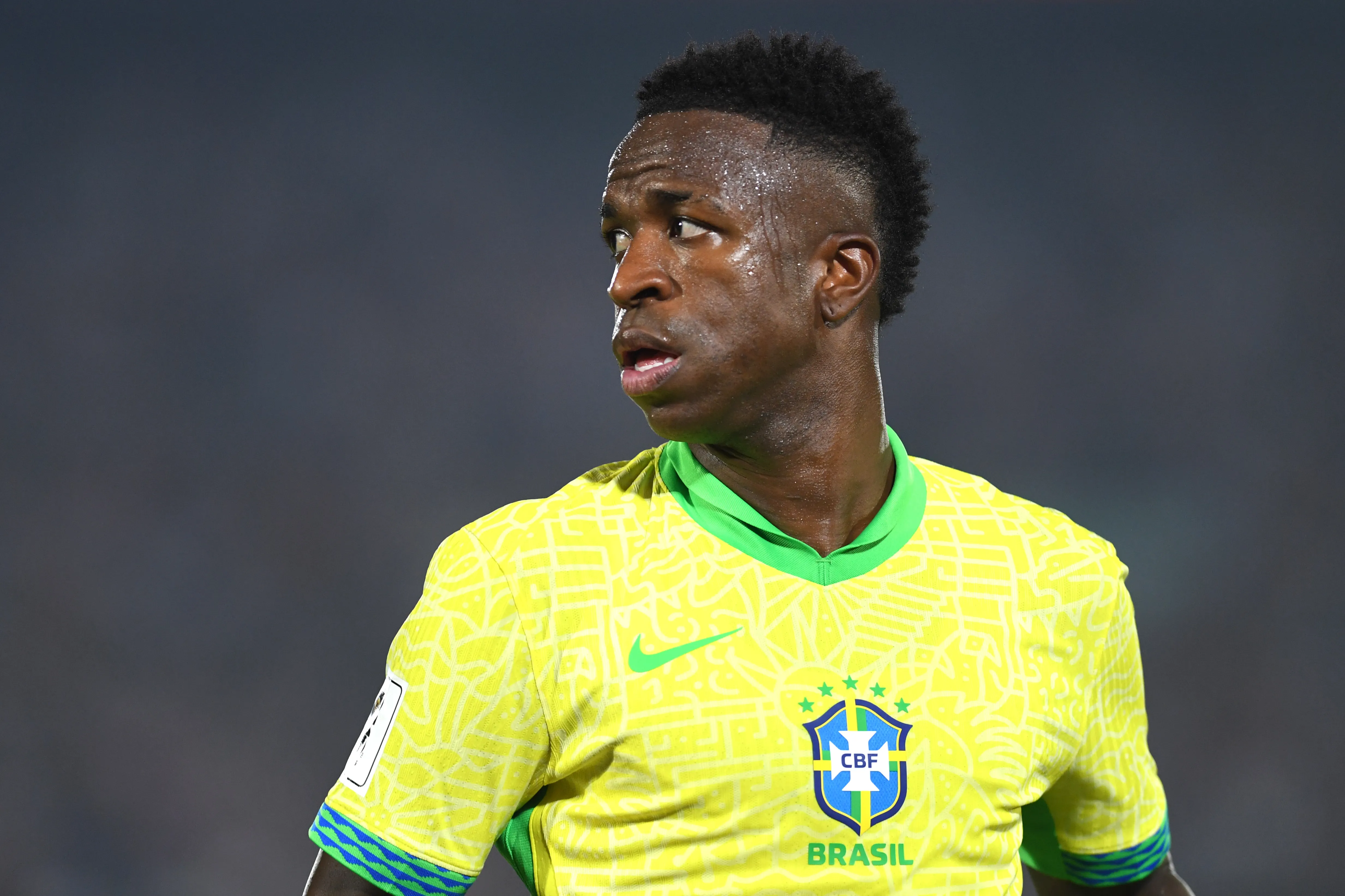 Vini fez um jogo abaixo do esperado – Foto: Christian Alvarenga/Getty Images.