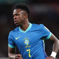 Vinicius Júnior vai mal em amistoso entre Brasil e França