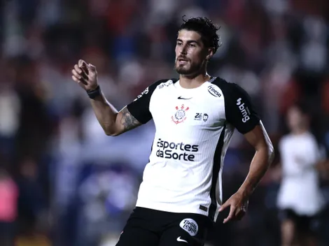 Corinthians rejeita troca com o Botafogo envolvendo Pedro Raul e Arthur Cabral