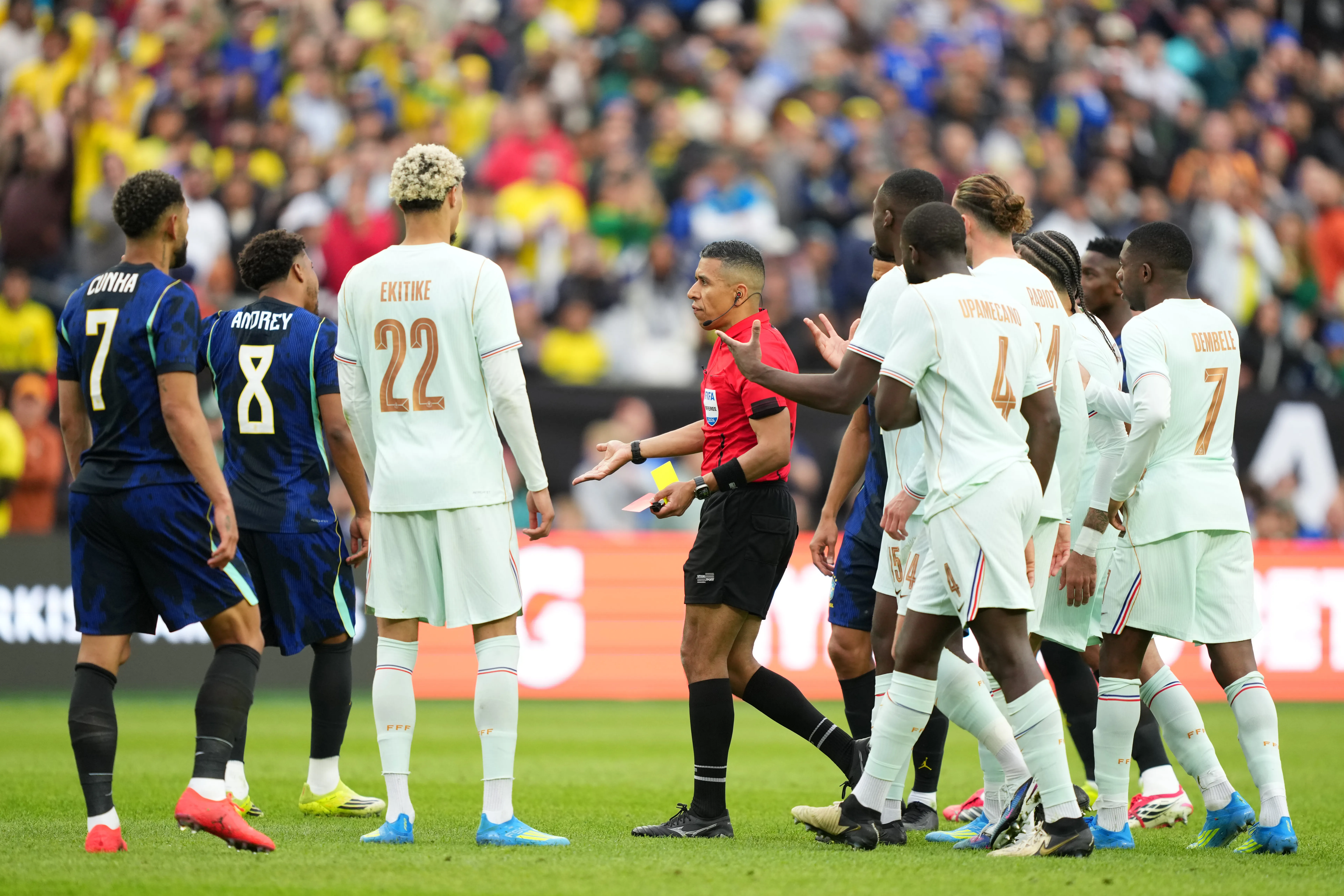 Brasil e França em amistoso antes da Copa do Mundo 2026  Foto: Michael Owens/Getty Images