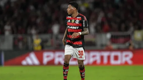 Plata jogador do Flamengo durante partida contra o Sao Paulo no estadio Maracana pelo campeonato Brasileiro A 2025.