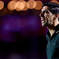 Abel é cobrado por expulsões no Palmeiras