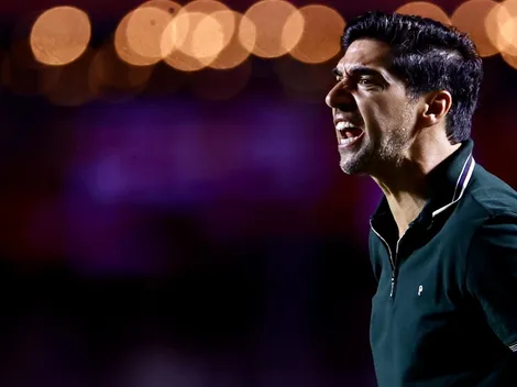 Abel é cobrado por expulsões no Palmeiras