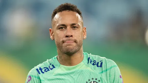 Neymar é pedido na Seleção Brasileira pela torcida.