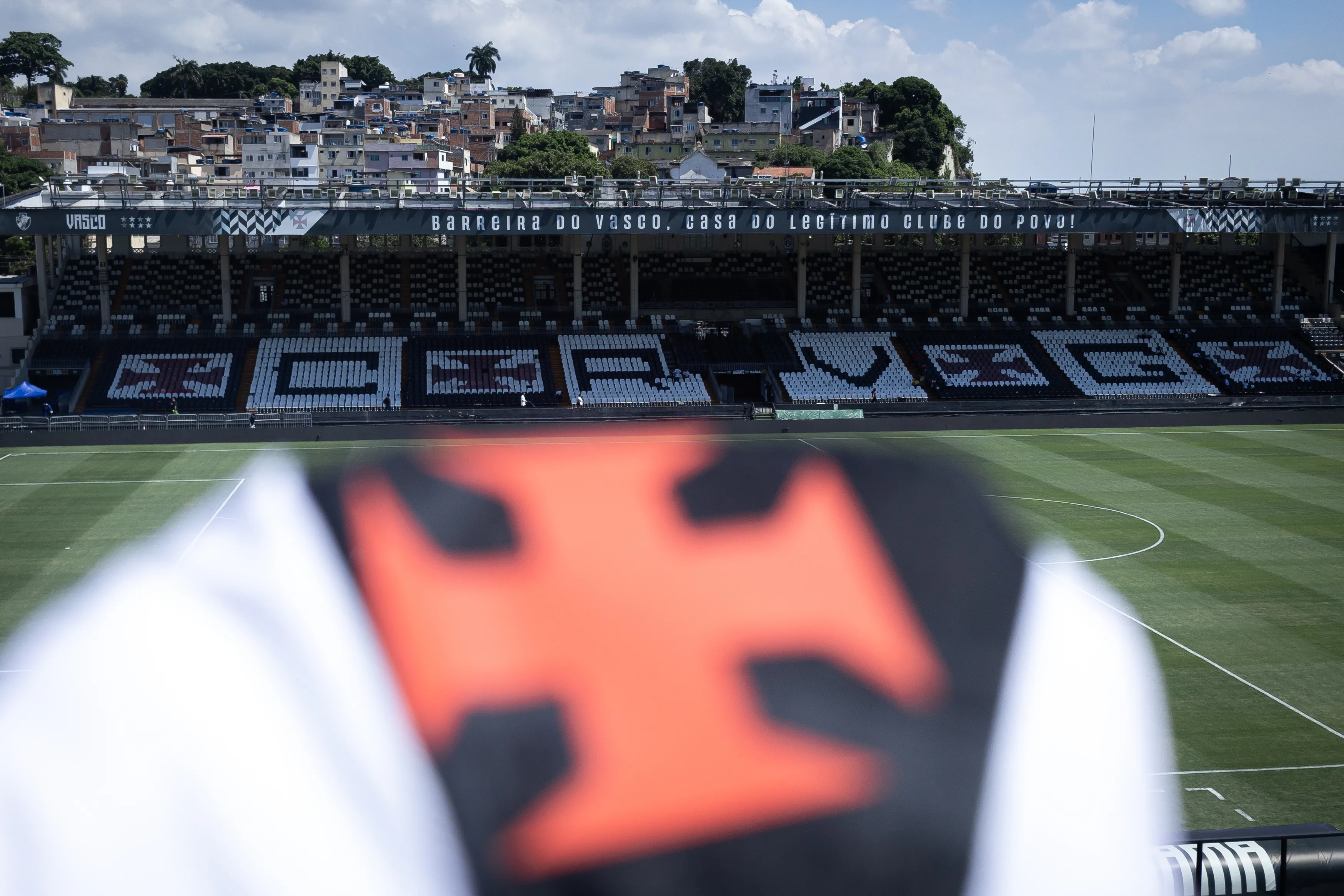 Gramado de São Januário antes do confronto entre Vasco e Grêmio no dia 22 de março de 2026. Fotos: Matheus Lima/Vasco