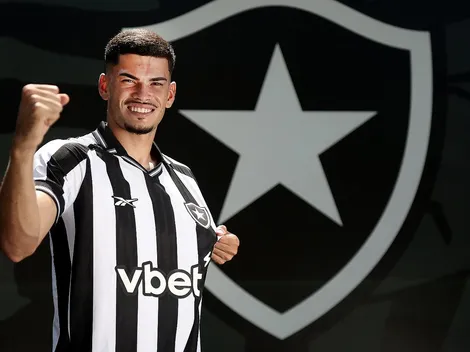 Botafogo anuncia a contratação do zagueiro Anthony, ex-Goiás