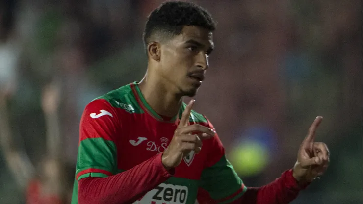 Renê Sousa durante partida contra o Paysandu na Copa do Brasil de 2026.