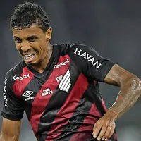 Luiz Gustavo e Terán treinam e se aproximam do retorno