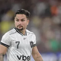 Artur tem oferta do Catar e saída do Botafogo não ocorreu por conta das Guerras