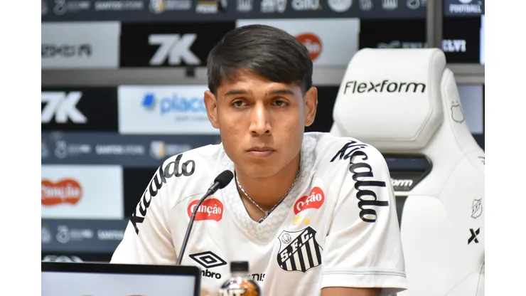 Alexis Duarte pertence ao Santos, mas está emprestado ao Libertad-PAR